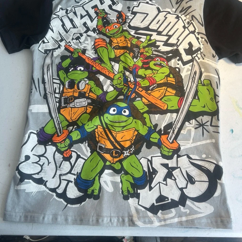 Teenage‎ Mutant Ninja Turtles 2023 Boys Size 14/16 Shirt Nickelodeon